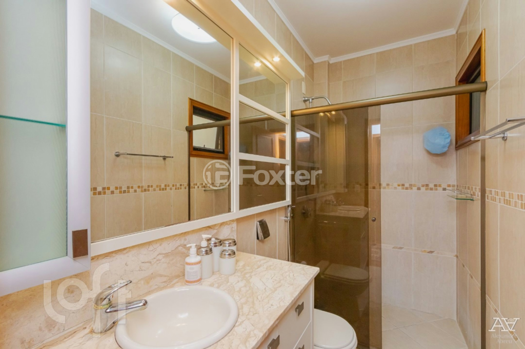 Casa de Condomínio à venda com 3 quartos, 244m² - Foto 31