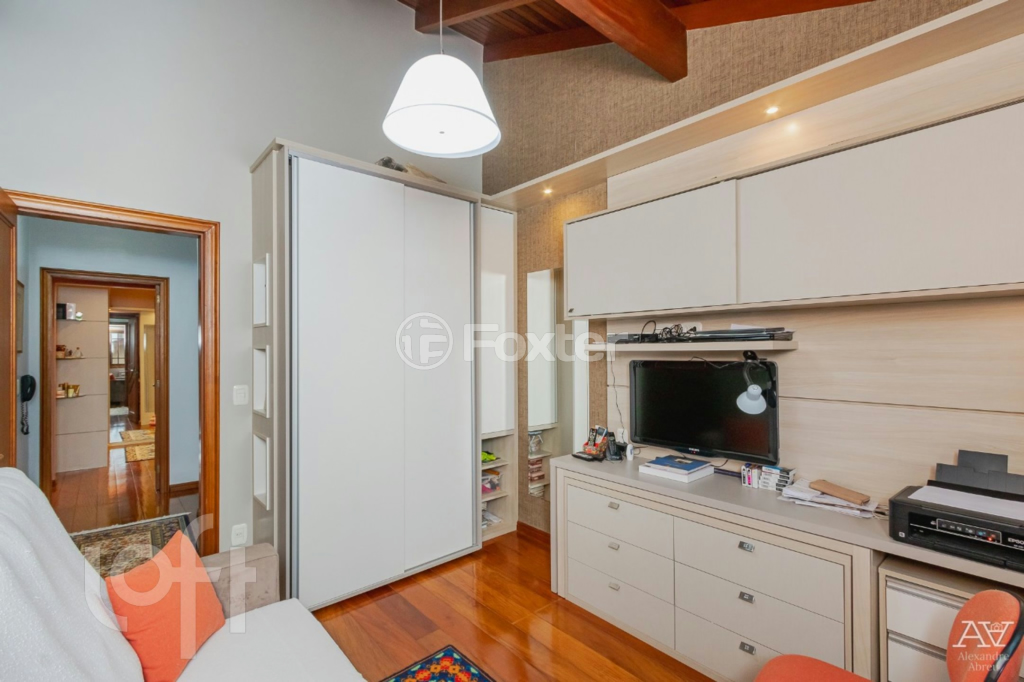 Casa de Condomínio à venda com 3 quartos, 244m² - Foto 19