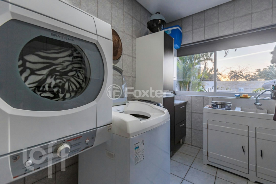 Casa à venda com 3 quartos, 304m² - Foto 45