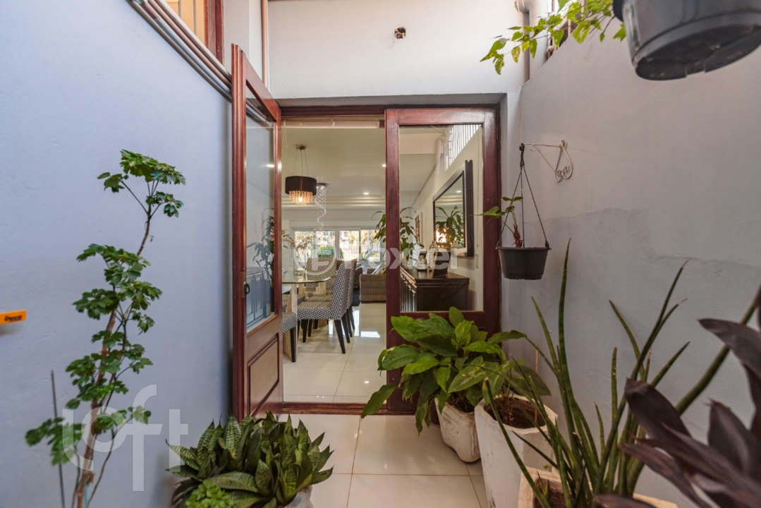 Casa à venda com 3 quartos, 304m² - Foto 11