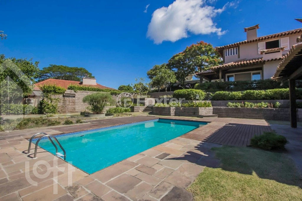 Casa de Condomínio à venda com 7 quartos, 830m² - Foto 2