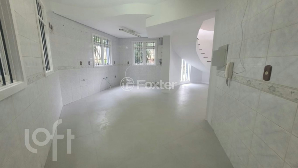 Casa à venda com 3 quartos, 239m² - Foto 7