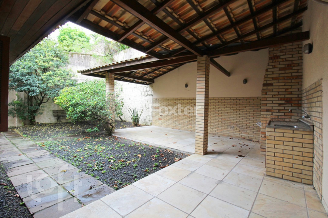 Casa à venda com 4 quartos, 400m² - Foto 35