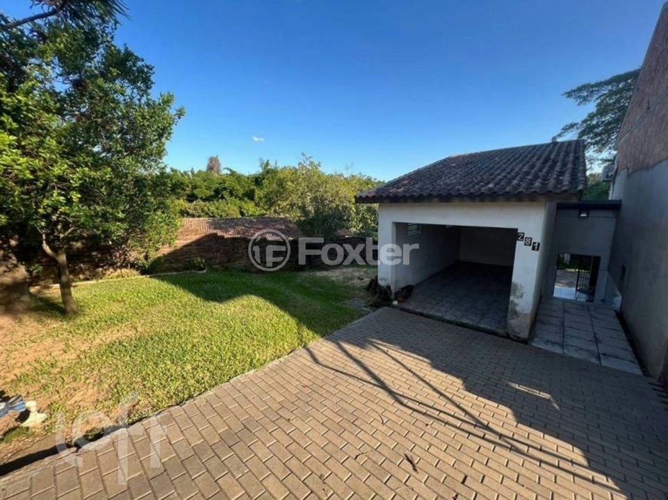 Casa à venda com 3 quartos, 220m² - Foto 4