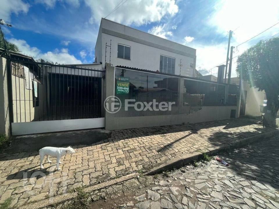 Casa à venda com 2 quartos, 352m² - Foto 1