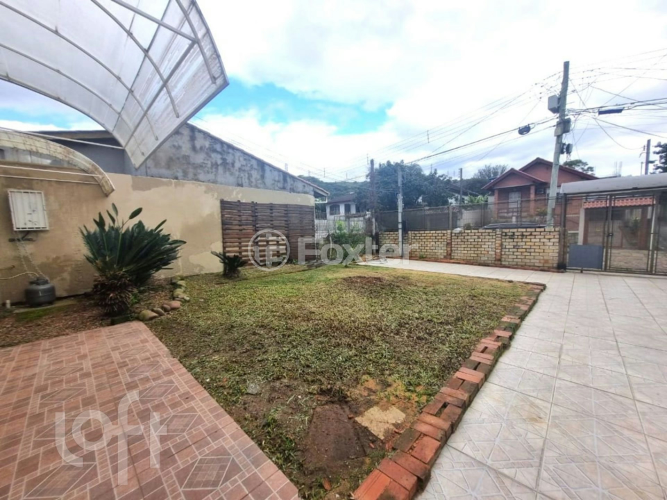 Casa à venda com 2 quartos, 100m² - Foto 2