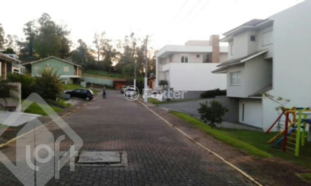Casa de Condomínio à venda com 3 quartos, 236m² - Foto 28