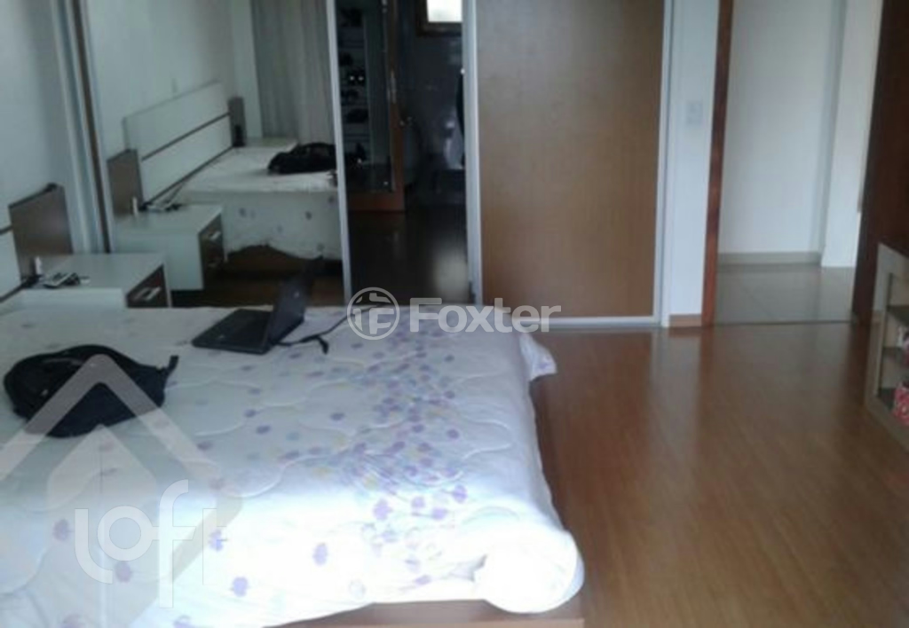 Casa de Condomínio à venda com 3 quartos, 236m² - Foto 12