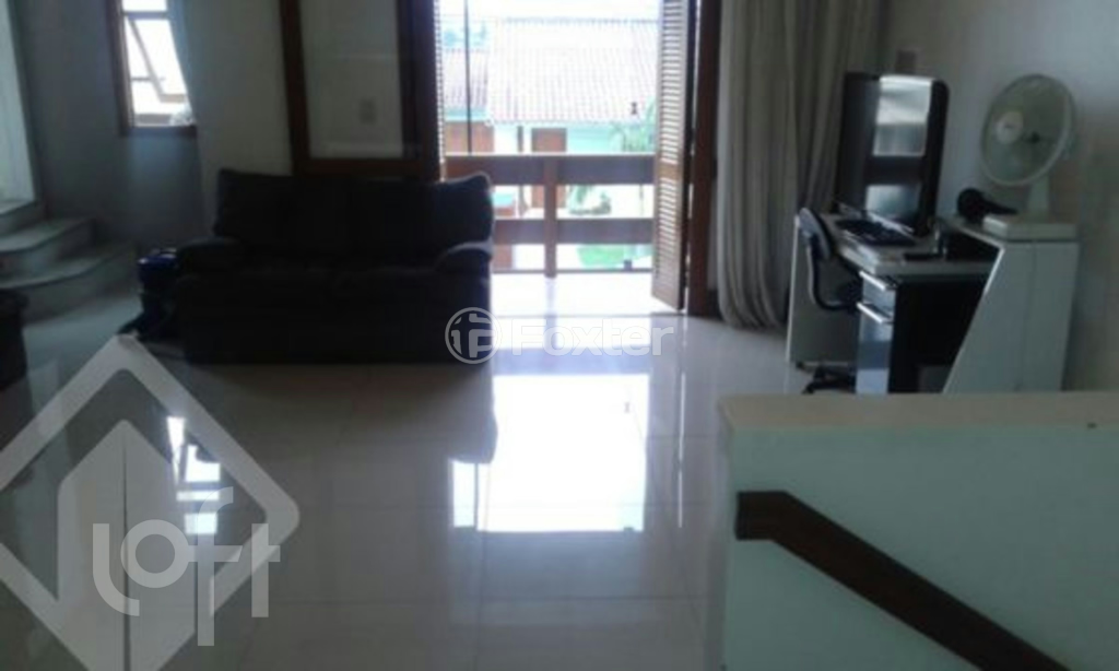 Casa de Condomínio à venda com 3 quartos, 236m² - Foto 3