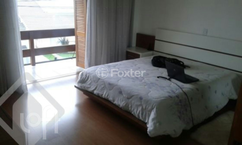 Casa de Condomínio à venda com 3 quartos, 236m² - Foto 9
