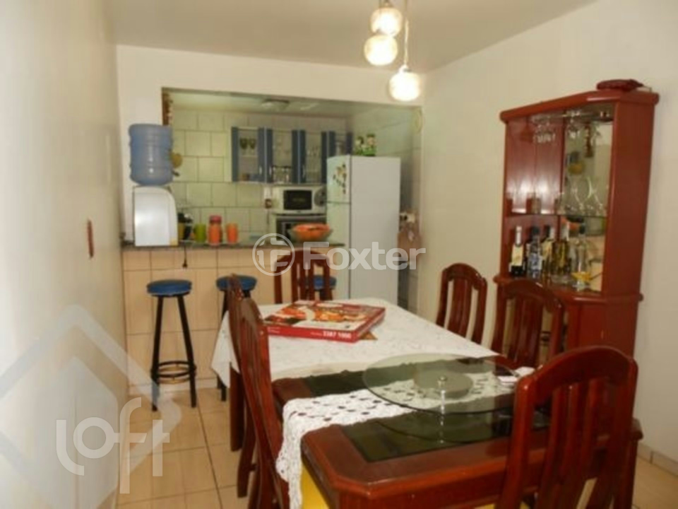 Casa à venda com 3 quartos, 153m² - Foto 2