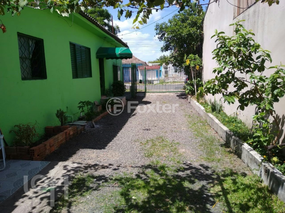Casa à venda com 3 quartos, 280m² - Foto 1