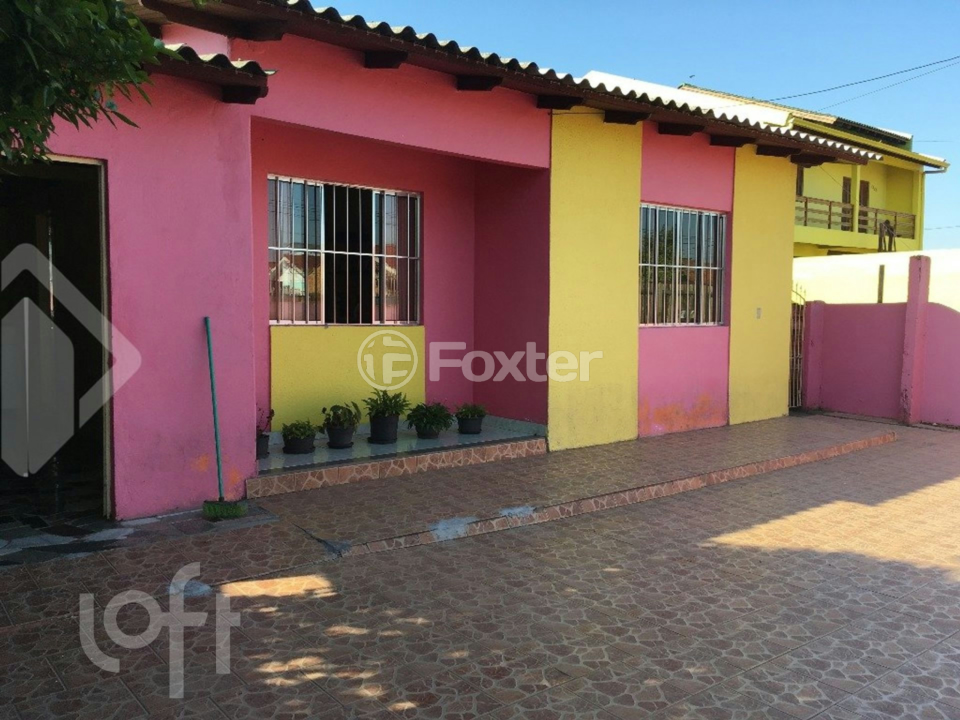 Casa à venda com 2 quartos, 80m² - Foto 1