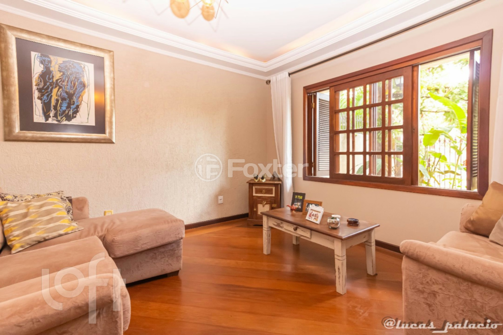 Casa à venda com 4 quartos, 401m² - Foto 1