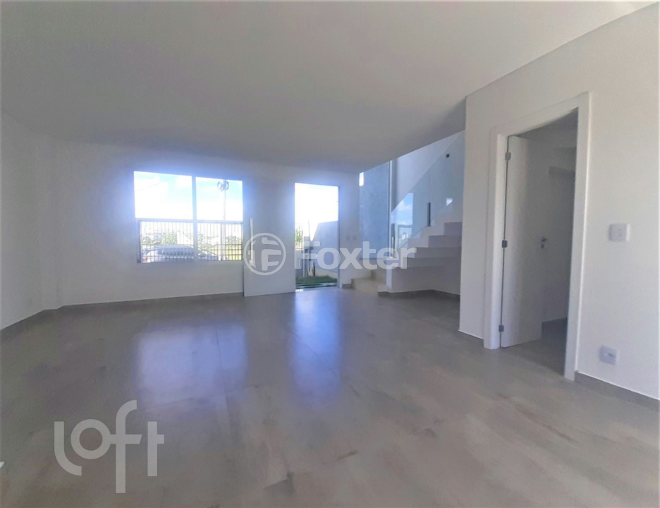 Casa à venda com 3 quartos, 115m² - Foto 2