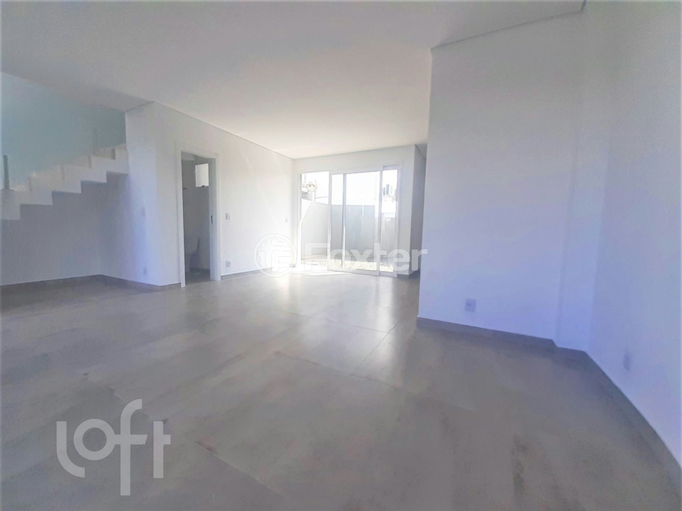 Casa à venda com 3 quartos, 115m² - Foto 1