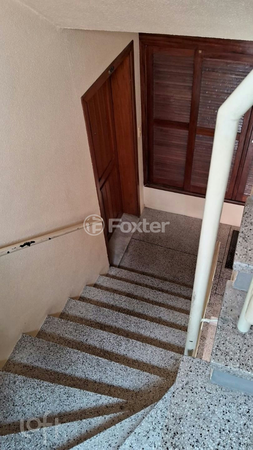 Apartamento à venda com 2 quartos, 74m² - Foto 23