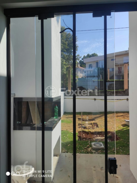 Casa de Condomínio à venda com 3 quartos, 142m² - Foto 2