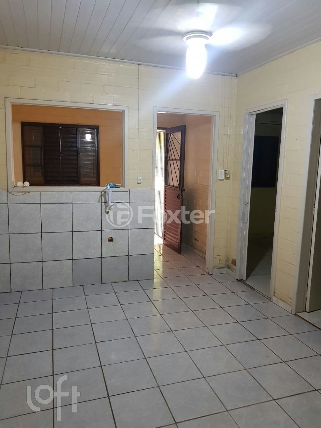 Casa à venda com 2 quartos, 80m² - Foto 2