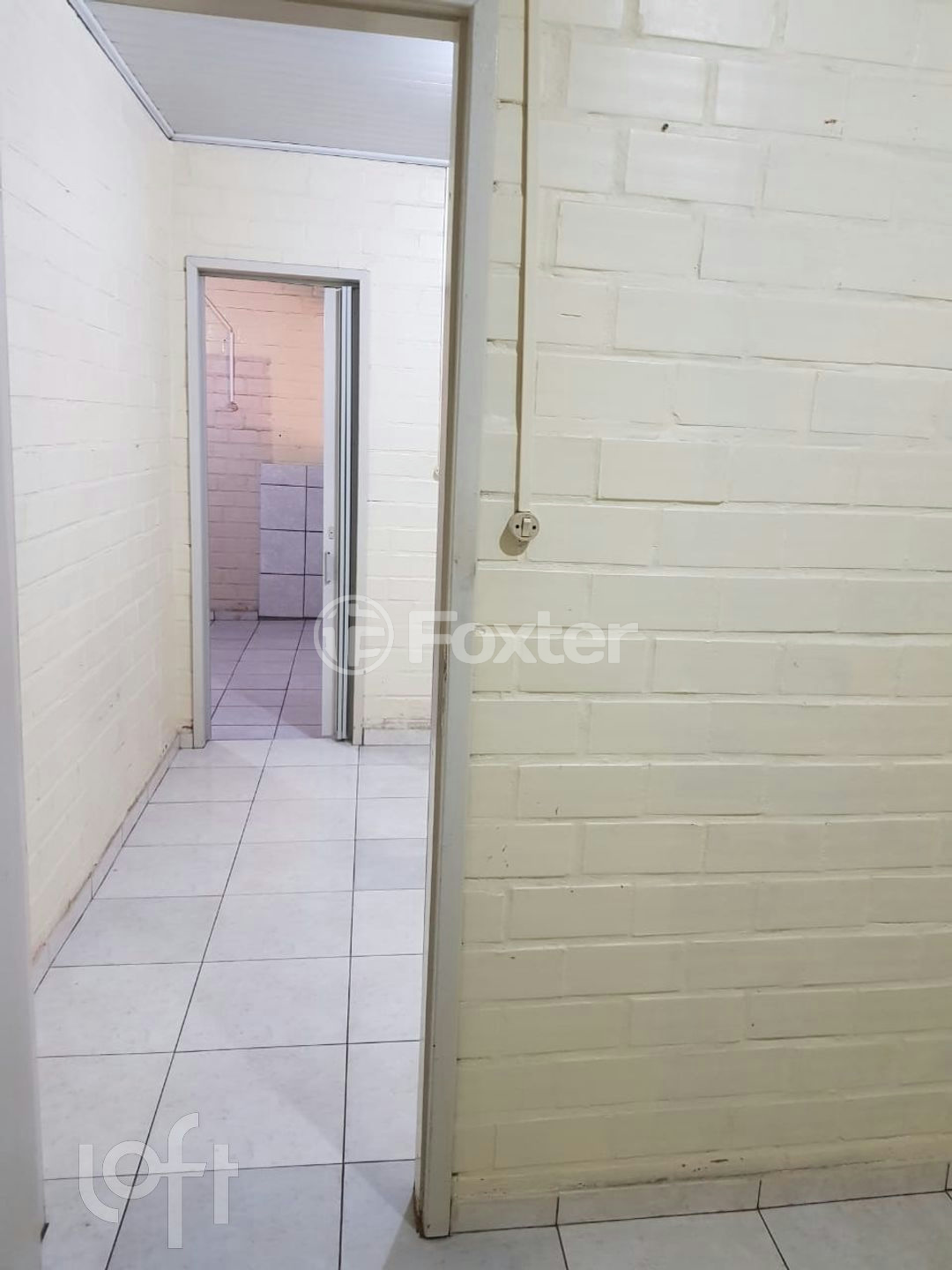 Casa à venda com 2 quartos, 80m² - Foto 4