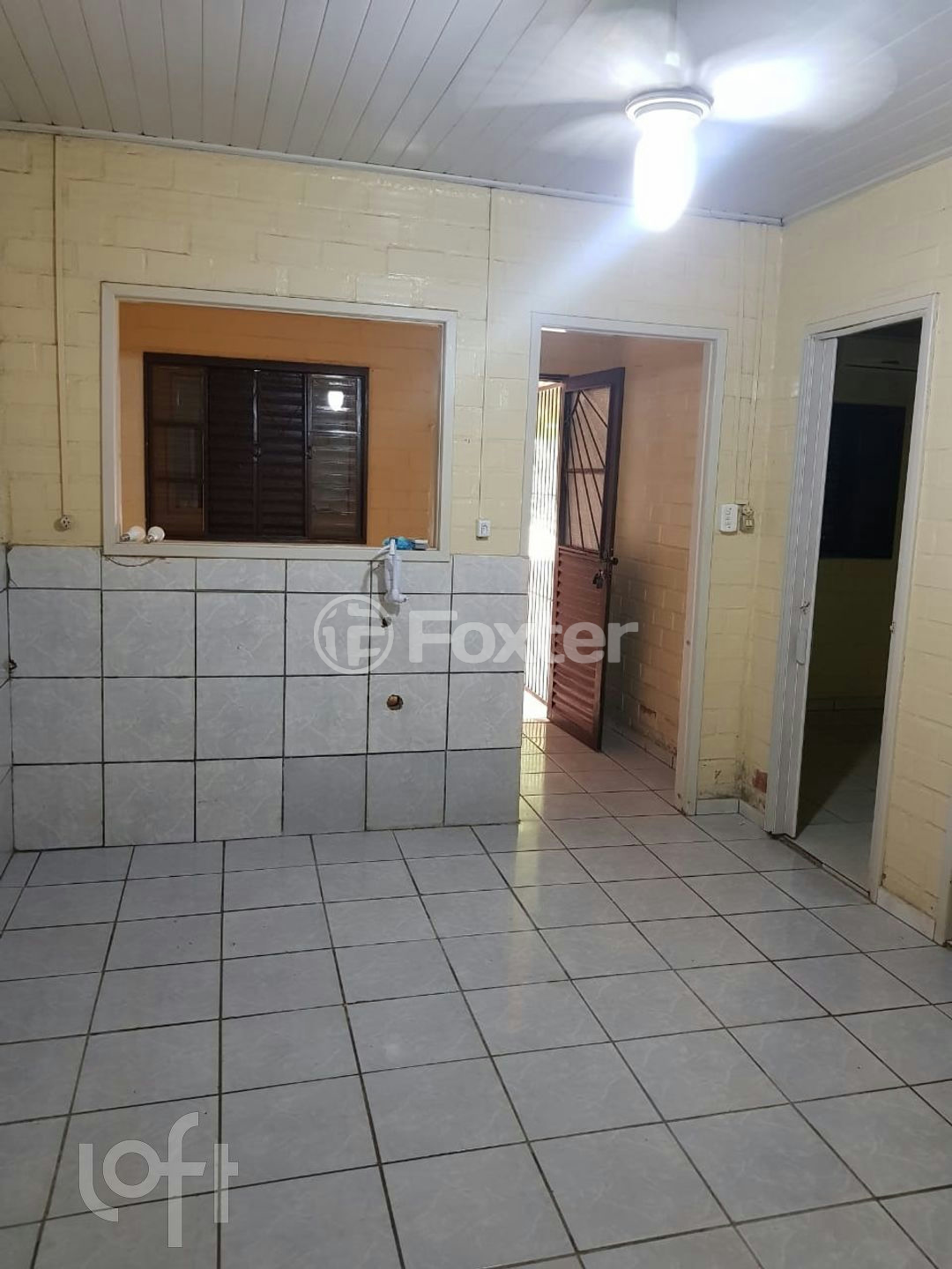 Casa à venda com 2 quartos, 80m² - Foto 1
