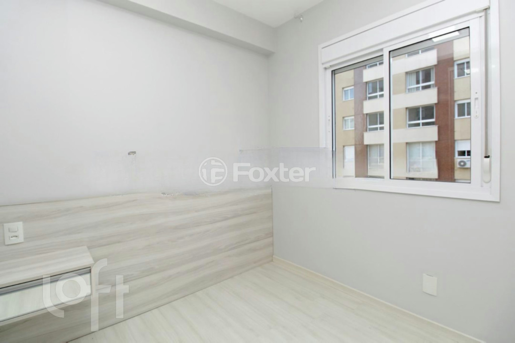 Apartamento à venda com 3 quartos, 76m² - Foto 17
