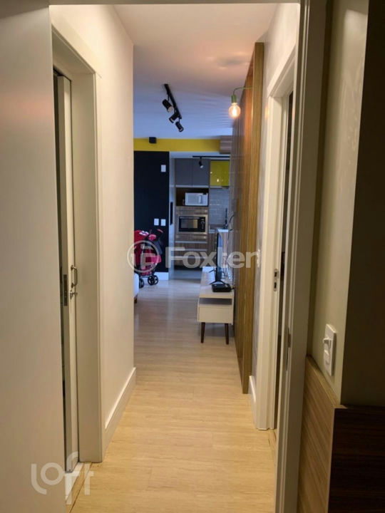 Apartamento à venda com 2 quartos, 60m² - Foto 7