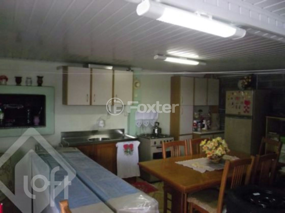 Casa à venda com 3 quartos, 67m² - Foto 9