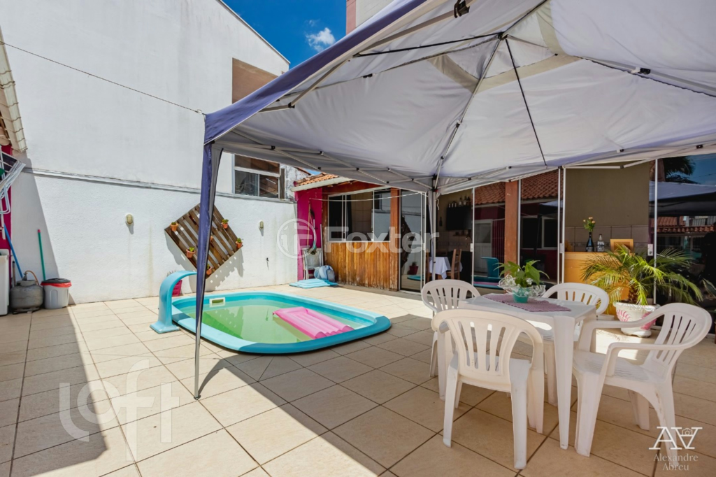 Casa à venda com 2 quartos, 57m² - Foto 16