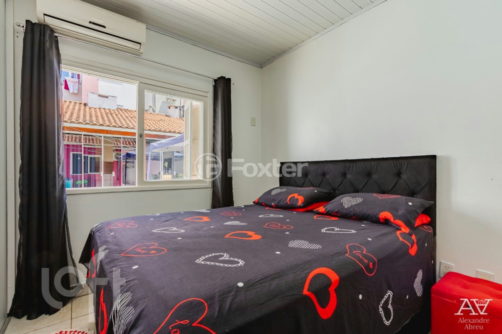 Casa à venda com 2 quartos, 57m² - Foto 11