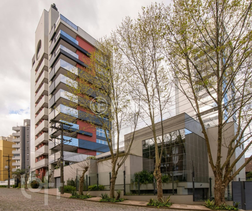 Apartamento à venda com 3 quartos, 242m² - Foto 1