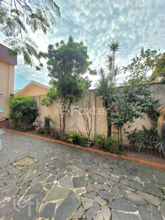 Casa à venda com 4 quartos, 268m² - Foto 9