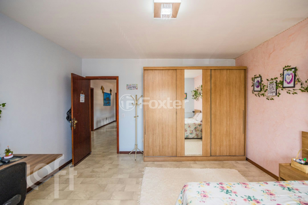 Casa à venda com 4 quartos, 241m² - Foto 24