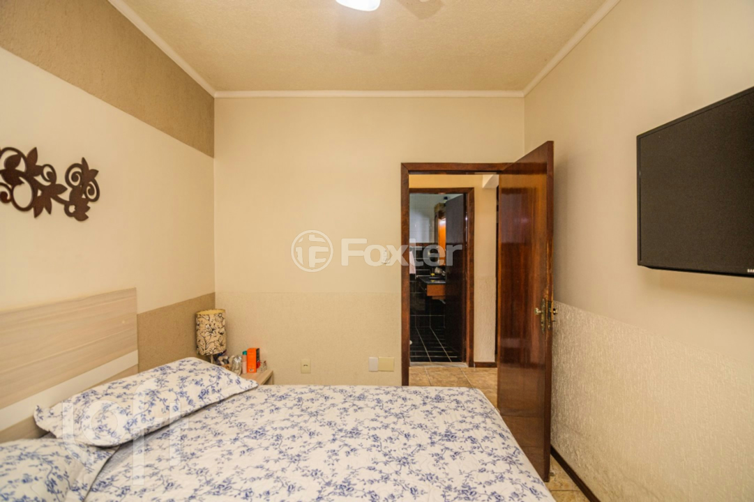 Casa à venda com 4 quartos, 241m² - Foto 32