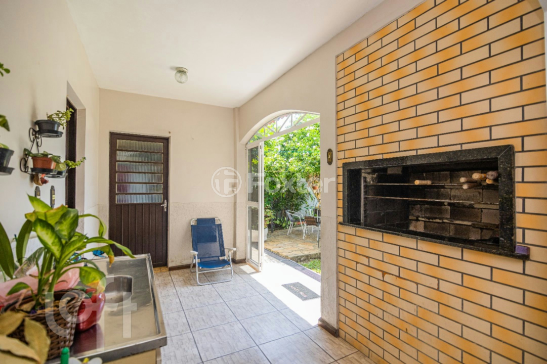 Casa à venda com 4 quartos, 241m² - Foto 35
