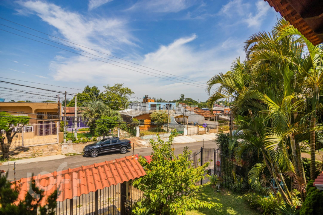 Casa à venda com 4 quartos, 241m² - Foto 27