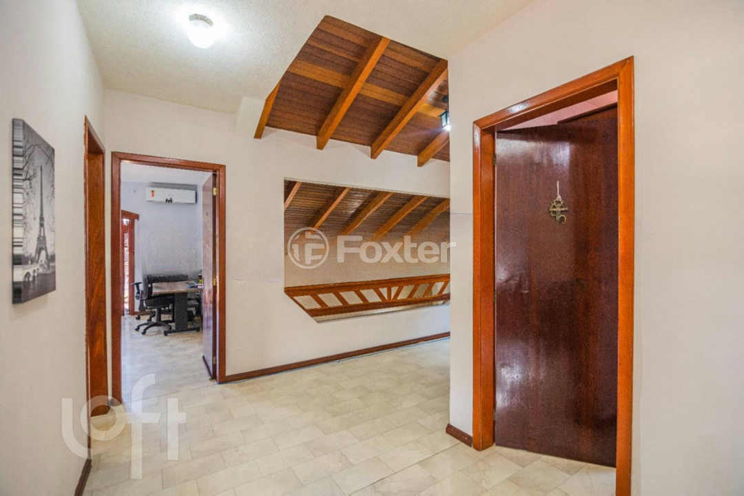Casa à venda com 4 quartos, 241m² - Foto 9