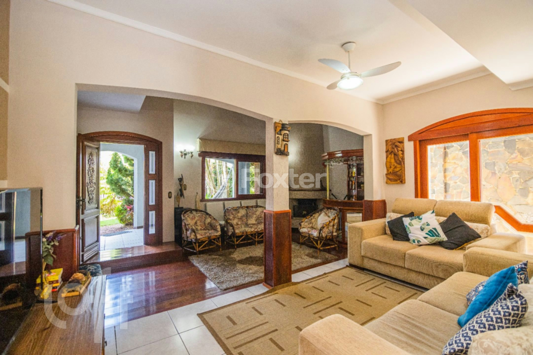 Casa à venda com 4 quartos, 241m² - Foto 5