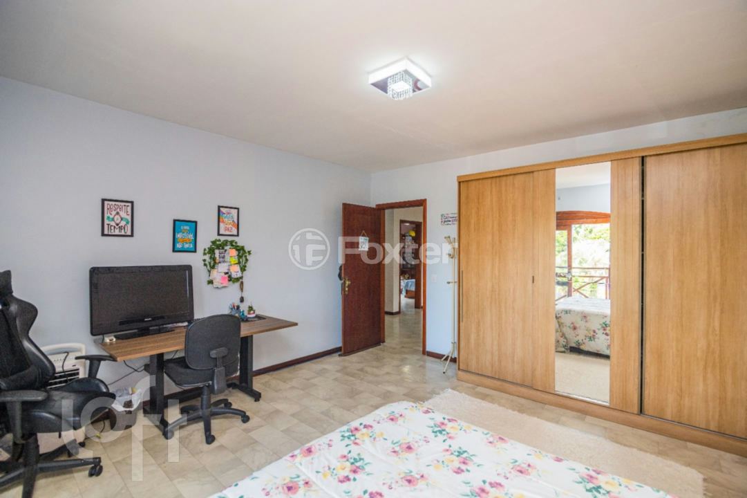 Casa à venda com 4 quartos, 241m² - Foto 23