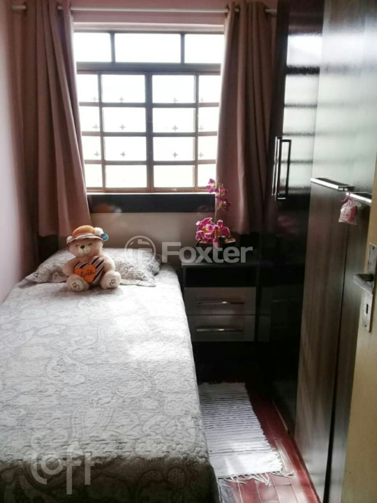 Casa à venda com 2 quartos, 60m² - Foto 5