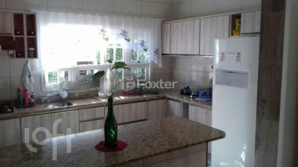 Casa à venda com 4 quartos, 240m² - Foto 19