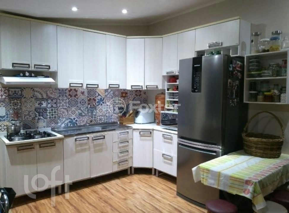 Casa à venda com 2 quartos, 200m² - Foto 4