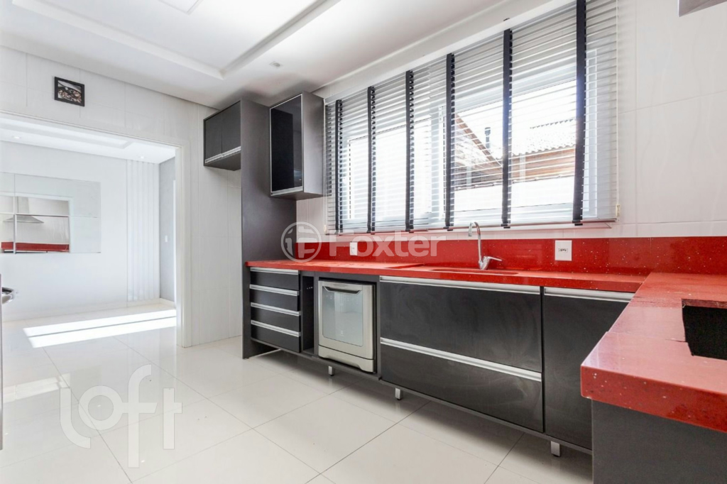 Casa à venda com 3 quartos, 218m² - Foto 11