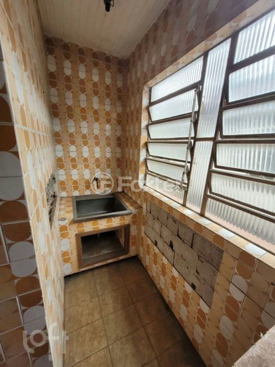 Casa à venda com 2 quartos, 10m² - Foto 5