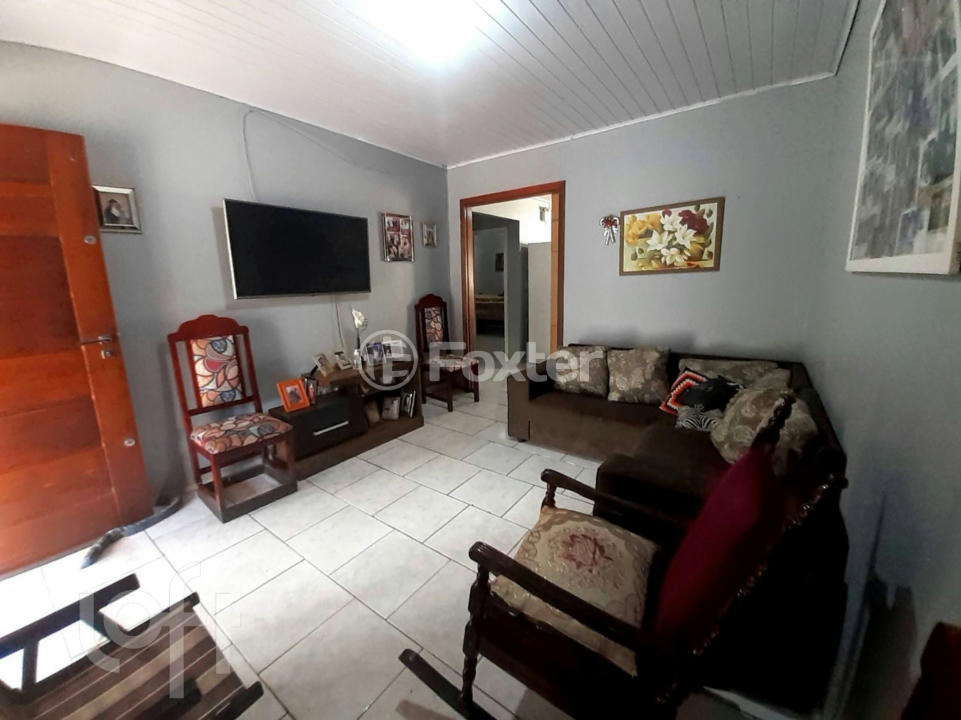 Casa à venda com 2 quartos, 60m² - Foto 2