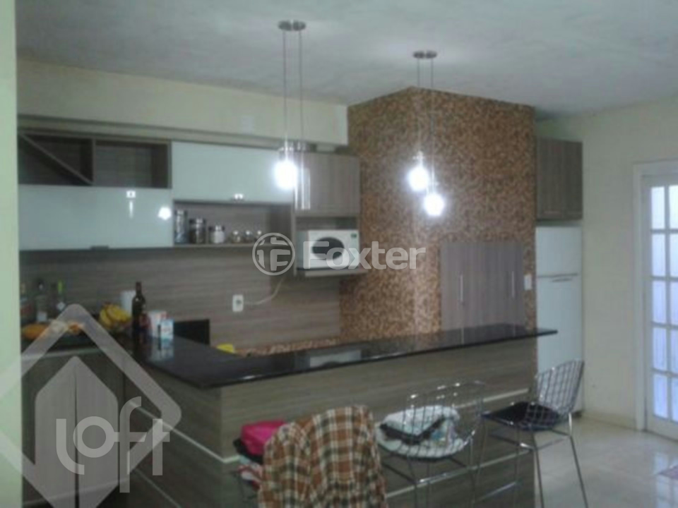 Casa à venda com 3 quartos, 152m² - Foto 2