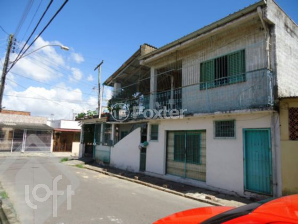 Casa à venda com 6 quartos, 150m² - Foto 3