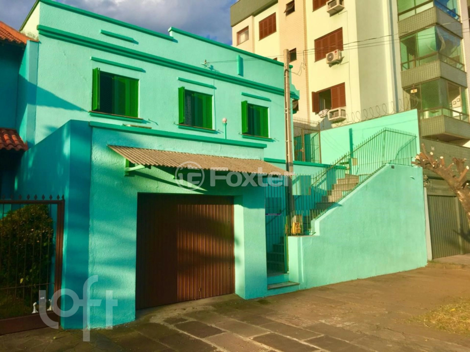 Casa à venda com 2 quartos, 100m² - Foto 1