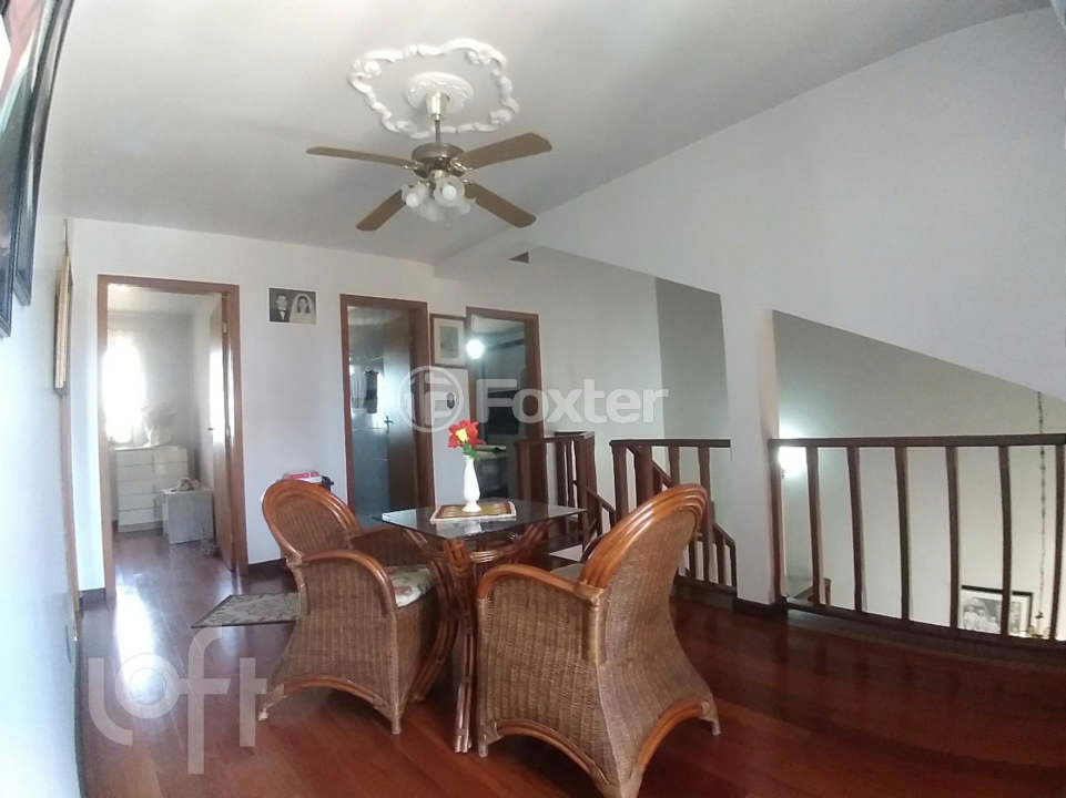 Casa à venda com 3 quartos, 168m² - Foto 4