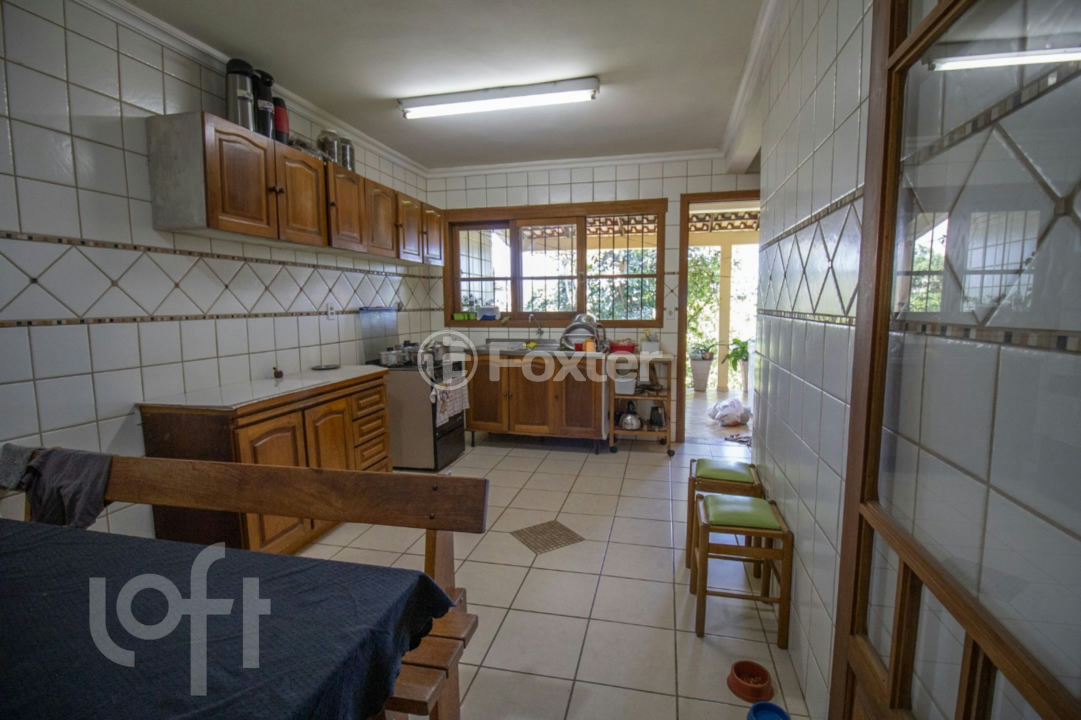 Casa à venda com 4 quartos, 220m² - Foto 8